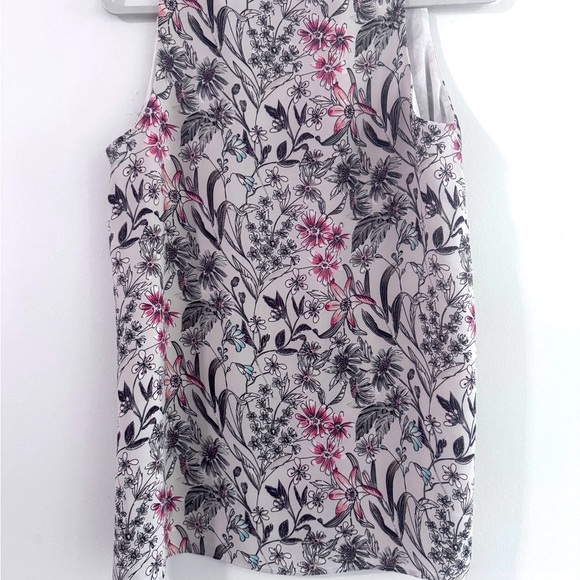 Floral Print Tank Top - Black and Pink - Picture 4 of 4